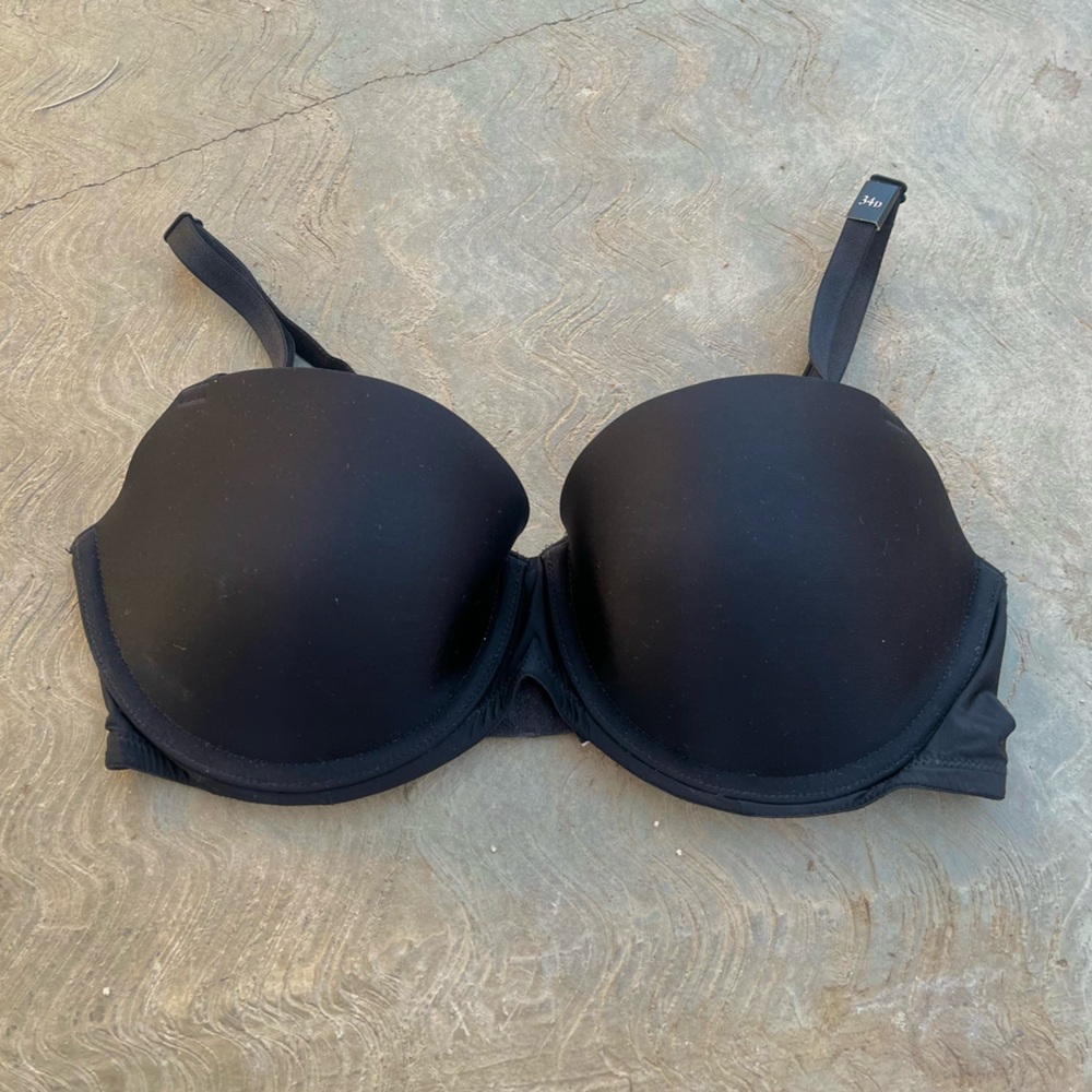 VICTORIA’S SECRET | NWT Black Padded Bra 34D